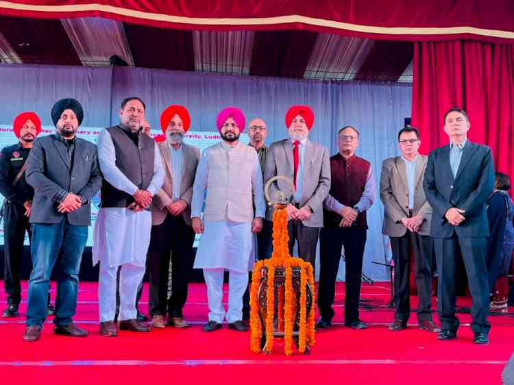 Cabinet Minister inaugurates 13th inter-college Youth festival by Guru Angad Dev Veterinary & Animal Sciences University