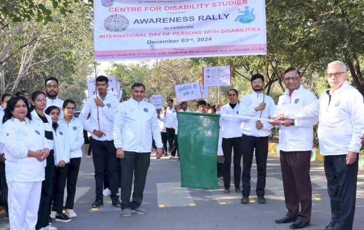 दिव्यांगजन को सशक्त करने का संदेश देते हुए निकाली जागरूकता रैली