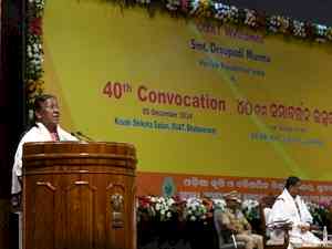 President Droupadi Murmu emphasies on adoption of natural farming methods