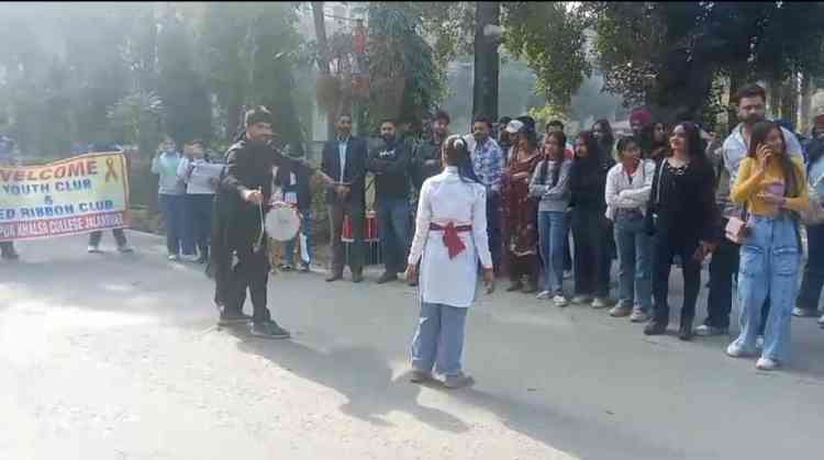 NSS unit Lyallpur Khalsa College observed World AIDS Day