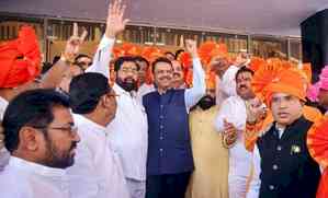 173 MLAs take oath on first day of special Maha Assembly session