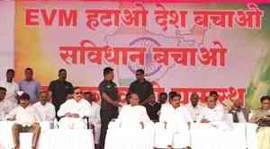 Sharad Pawar calls for 'a change in EVM election system' from Markadwadi village (Lead)