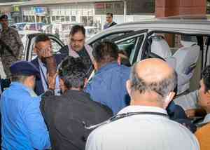 7 injured as speeding car hits two vehicles of Rajasthan CM's convoy