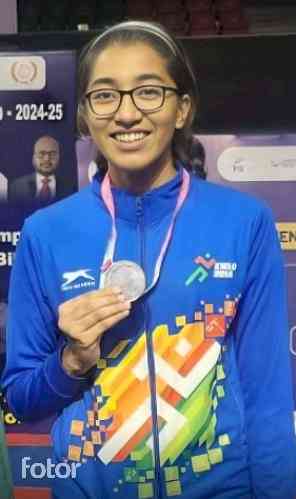 Carmel Convent student Samaira D’Souza clinches Bronze Medal at Junior National Fencing Championship 2024-25