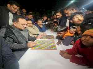 Delhi BJP leaders stay overnight in 1,194 slum clusters