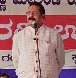 K'taka BJP MLA says Siddaramaiah govt biased on Panchamasali Lingayat protest issue