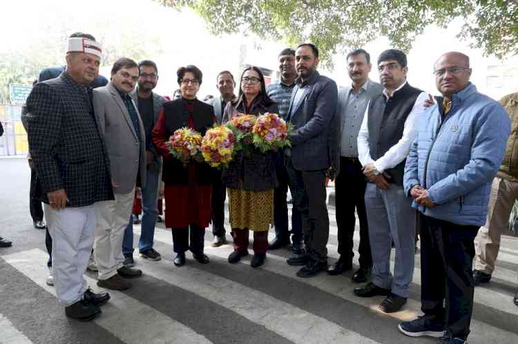 Panjab University Chrysanthemum Exhibition begins  