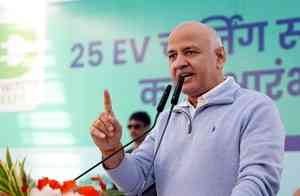 False and misleading: Sisodia questions claim of LG’s sanction against Kejriwal