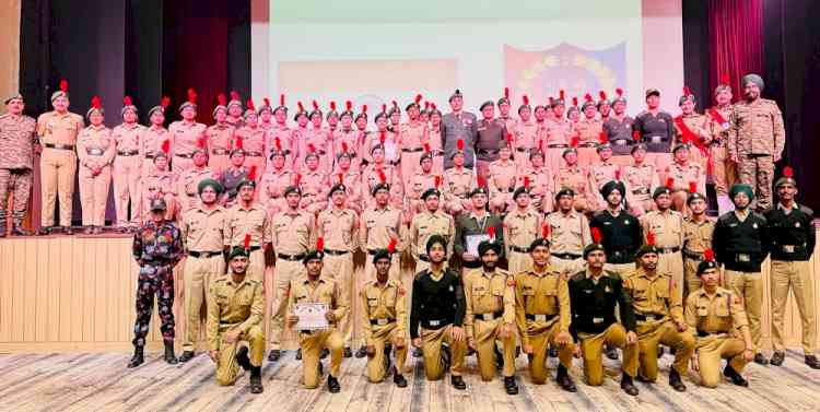 NCC Cadets remembered contribution of freedom fighters in the Independence Struggle