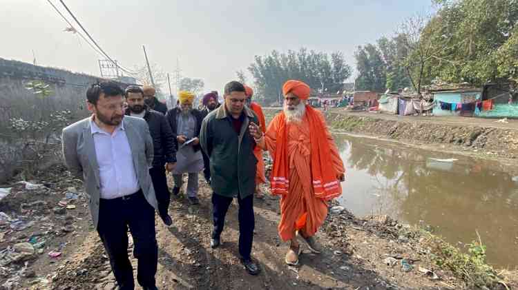 Local bodies minister Dr Ravjot Singh and Rajya Sabha MP Sant Seechewal visit 'Buddha Dariya' site and 225 mld STP