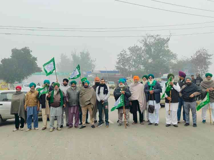 Complete bandh in Ferozepur, more than 200 trains affected due to bandh