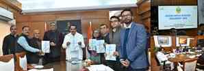 Jal Shakti Minister releases report on ground water quality