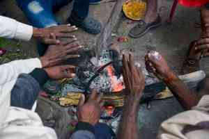 Cold wave grips Telangana, minimum temperature drops below 10°C