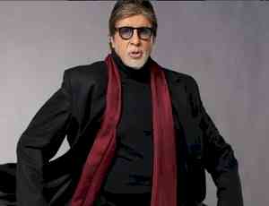 Big B on returning from holiday: Joy of solitude now converts to joys of work