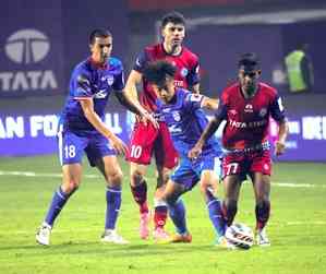 ISL 2024-25: Jamshedpur come back late to beat Bengaluru 2-1 for 4th successive home win