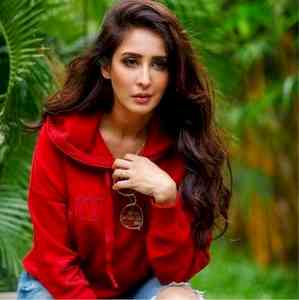 ‘Bade Achhe Lagte Hain’ fame Chahatt Khanna reacts to her Instagram account being hacked