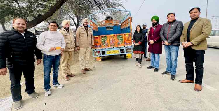 Mayank Foundation enhances road safety with reflector campaign for trolleys