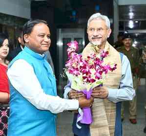 EAM Jaishankar arrives in Bhubaneswar to attend Pravasi Bharatiya Divas