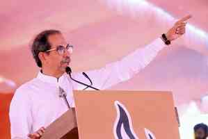 Uddhav Thackeray's Shiv Sena bats for Kejriwal, accuses Delhi L-G of BJP bias, nudges Cong 