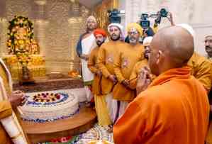 CM Yogi visits Ram Mandir on 1st anniversary of ‘Pran Pratistha’, seeks blessings