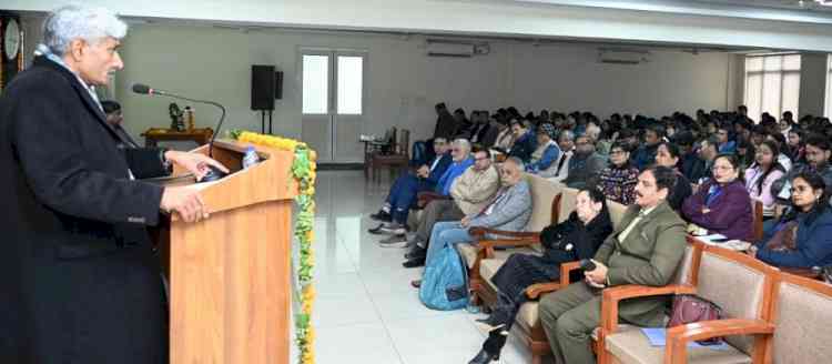 MDU VC Prof. Rajbir Singh urges Academicians, policy makers and research scholars to work together for permanent solutions to challenges posed by geomorphologic and environmental changes.