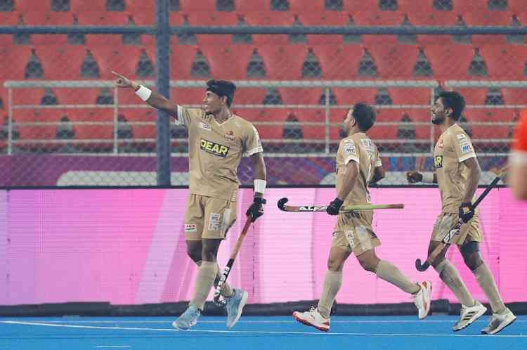 Tamil Nadu Dragons battle past Shrachi Rarh Bengal Tigers to win 2-1, climb to top of standings