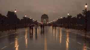 Rain in Delhi-NCR, AQI drops to 'poor'