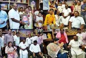 Union Minister Kumaraswamy celebrates Makar Sankranti with specially-abled employees