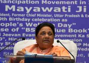 Mayawati accuses Congress of trying to end reservation 