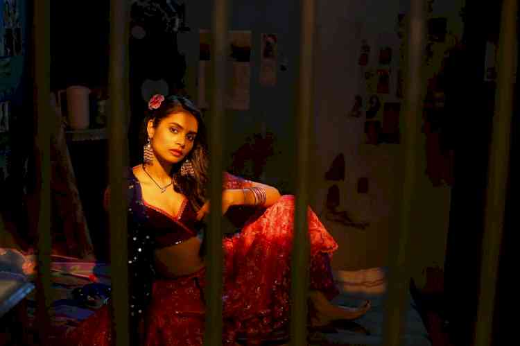 Love, Loyalty and Betrayal: Bhoomika Meena explores the darkest alleys of Mumbai in Chidiya Udd on Amazon MX Player