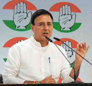 Rahul, Priyanka to attend 'Jai Bapu, Jai Bhim, Jai Samvidhan' convention in K'taka: Surjewala