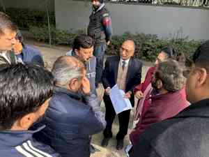 Gurugram: Minister visits proposed route of Metro expansion 