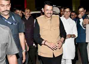 Maha CM Fadnavis leaves for Davos to attend World Economic Forum