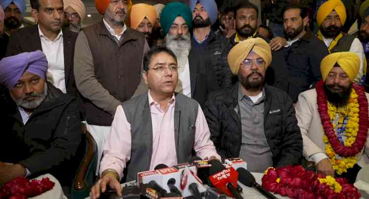 AAP Makes Mayor in Amritsar