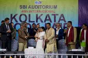 Mamata Banerjee remembers Netaji’s connections with Germany at Kolkata Book Fair 