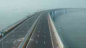 Maha Cabinet extends recovery of Rs 250 toll rate up to December on Atal Setu