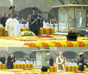 Prez Murmu, V-P Dhankhar, PM Modi pay homage to Mahatma Gandhi at Rajghat