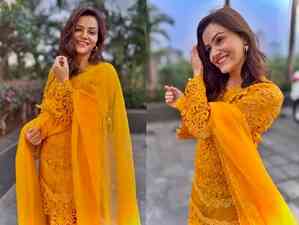 Rubina Dilaik brings out her inner ‘desi girl’ in Indian ensemble 