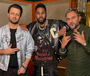 Honey Singh poses with his ‘borderless brothers’ Jason Derulo, Atif Aslam