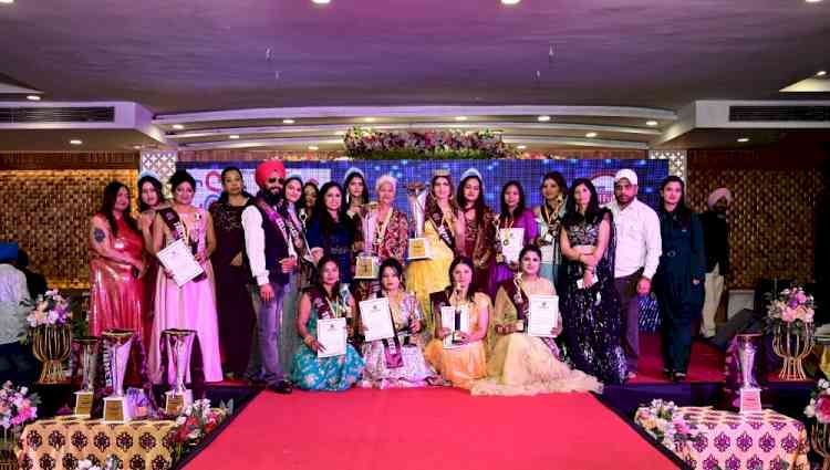 Glorify International's Kids Fashion Show & Dance Dhamaka Miss & Mrs Tricity Queen Held