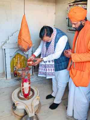 Rajasthan CM participates in Prana Pratishtha ceremony of Sri Dudeshwar Mahadev Temple