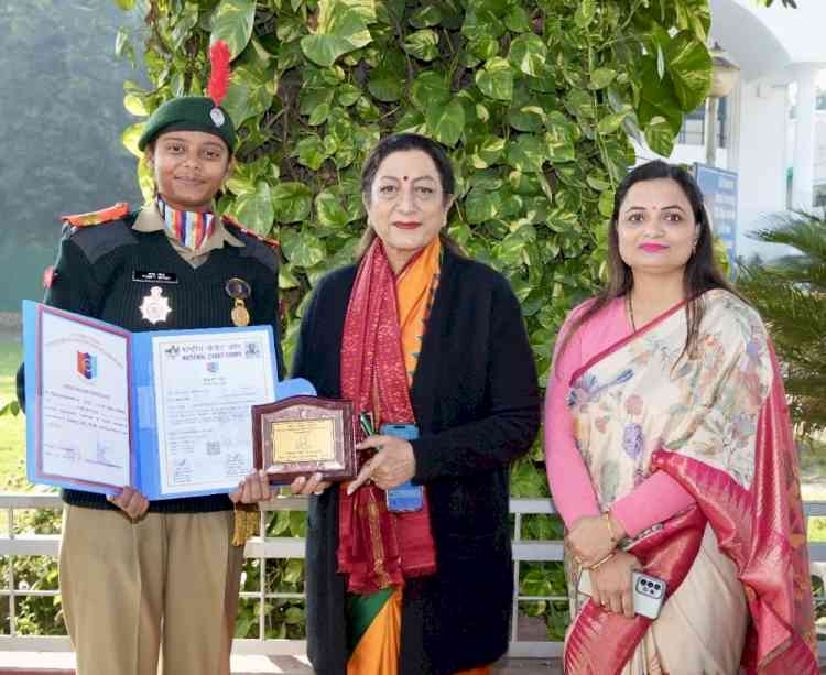 KMV’s Senior under officer Preeti Singh honoured for participating in Kartavya Path Guard of Honour at Prime Minister Rally during Republic Day Camp 