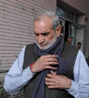 1984 anti-Sikh riots: Delhi court convicts Sajjan Kumar in murder case