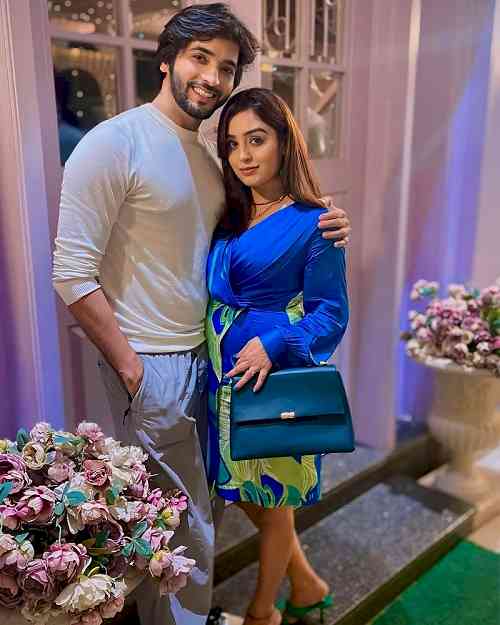 Chatti Maiyya Ki Bitiya actor Ashish Dixit Shares his 'Love Story' with wife Shweta on Valentine's Day