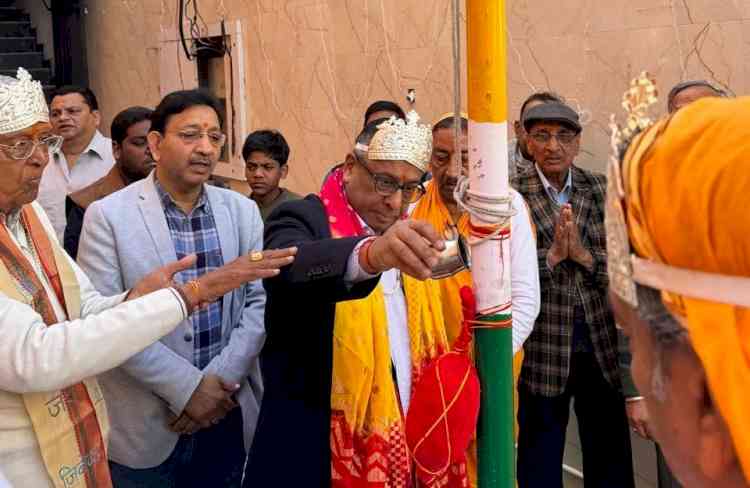 तीन दिवसीय वेदी प्रतिष्ठा महोत्सव प्रारंभ