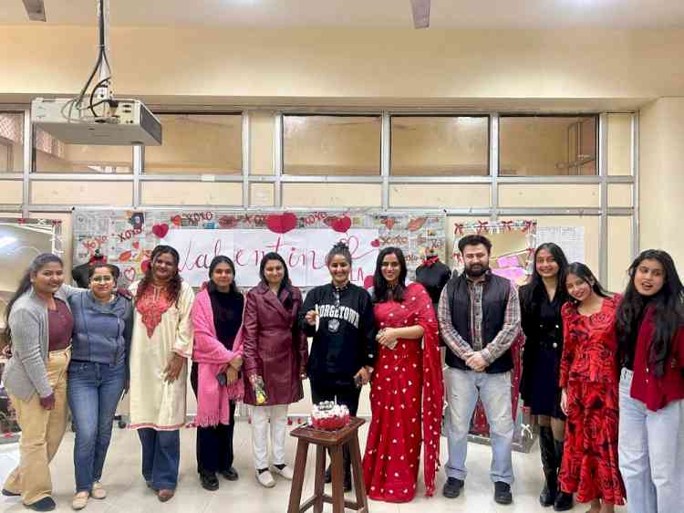 UIFT, Panjab University, Hosts a Vibrant Valentine’s Gala