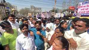 Thousands hit streets for Dharavi’s development, demand early resolution of their demands  