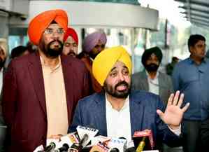 Refrain from turning holy city of Amritsar into 'detention or deportees' centre: Punjab CM