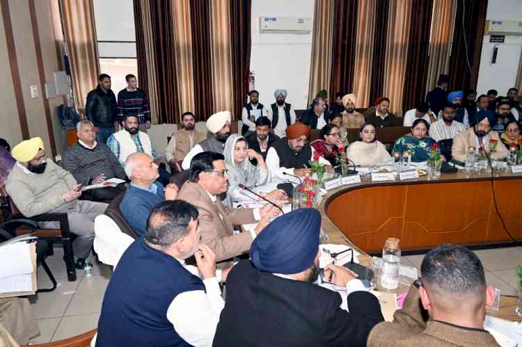 Vidhan Sabha committee on Local bodies reviews different projects of Ludhiana and Patiala