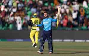 Champions Trophy: Ben Duckett’s record-breaking 165 propels England to 351/8